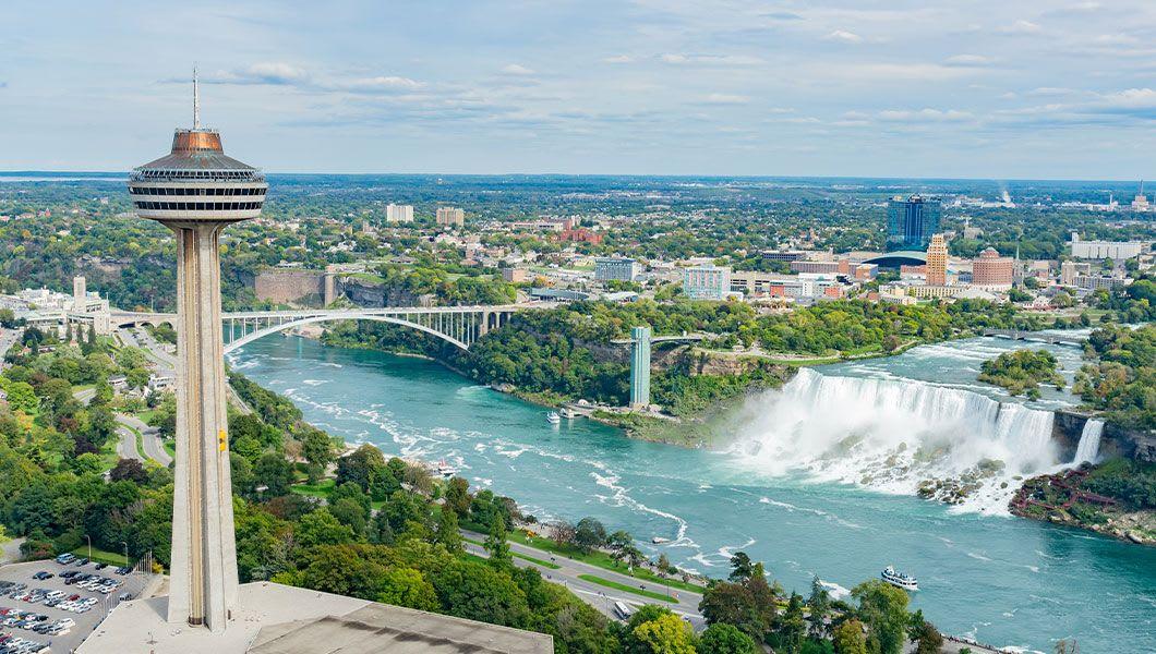 Skylon-Tower-Niagara-Falls-Ontario.jpg