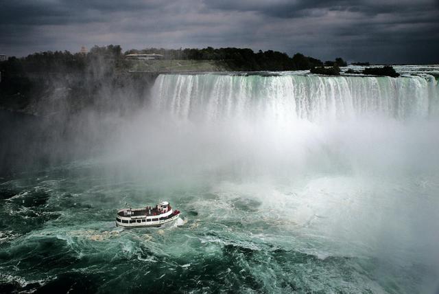 Maid of the Mist in the Rain: Embracing the Spectacle of Niagara Falls - See Sight Tours