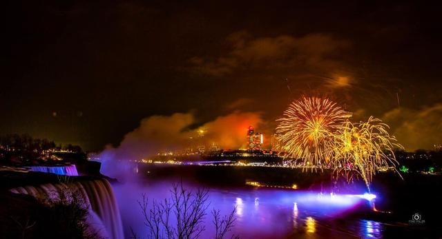 Niagara Falls Fireworks Summer Series : Dazzling Pyrotechnics & Schedule - See Sight Tours