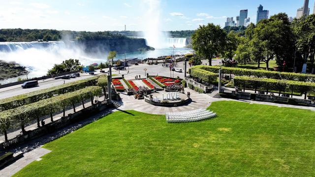 Niagara Falls for Honeymooners - See Sight Tours