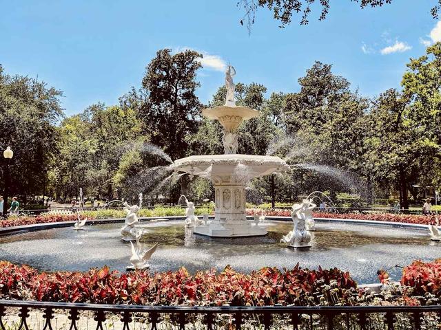 Visiting Savannah in March - See Sight Tours