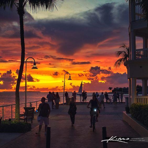 Visiting Key West at Night - See Sight Tours