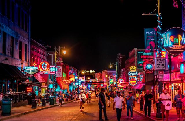 Visiting Memphis at Night - See Sight Tours