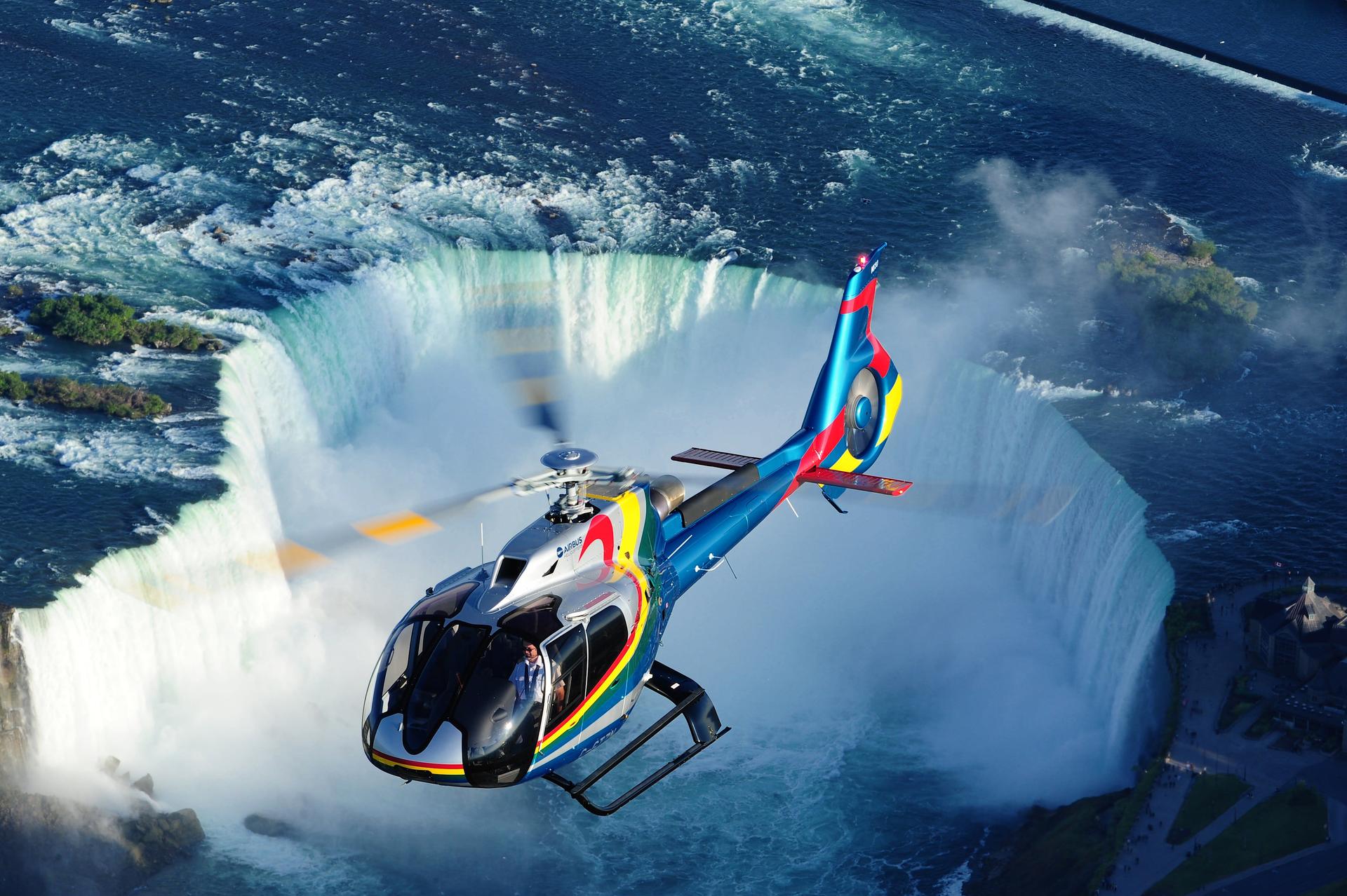 niagara-falls-helicopter-tour-and-lunch.jpg