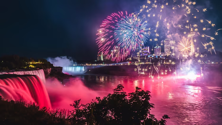 niagara-falls-fireworks-tour.jpg image 1