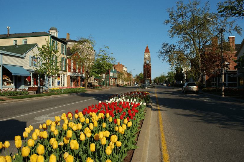 https://res.cloudinary.com/see-sight-tours/image/upload/v1581439794/Niagara-on-the-Lake.png