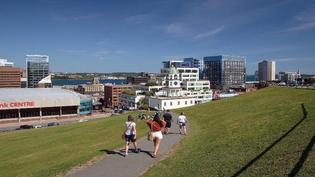 Best of Halifax Walking Tour with Citadel + Maritime Museum