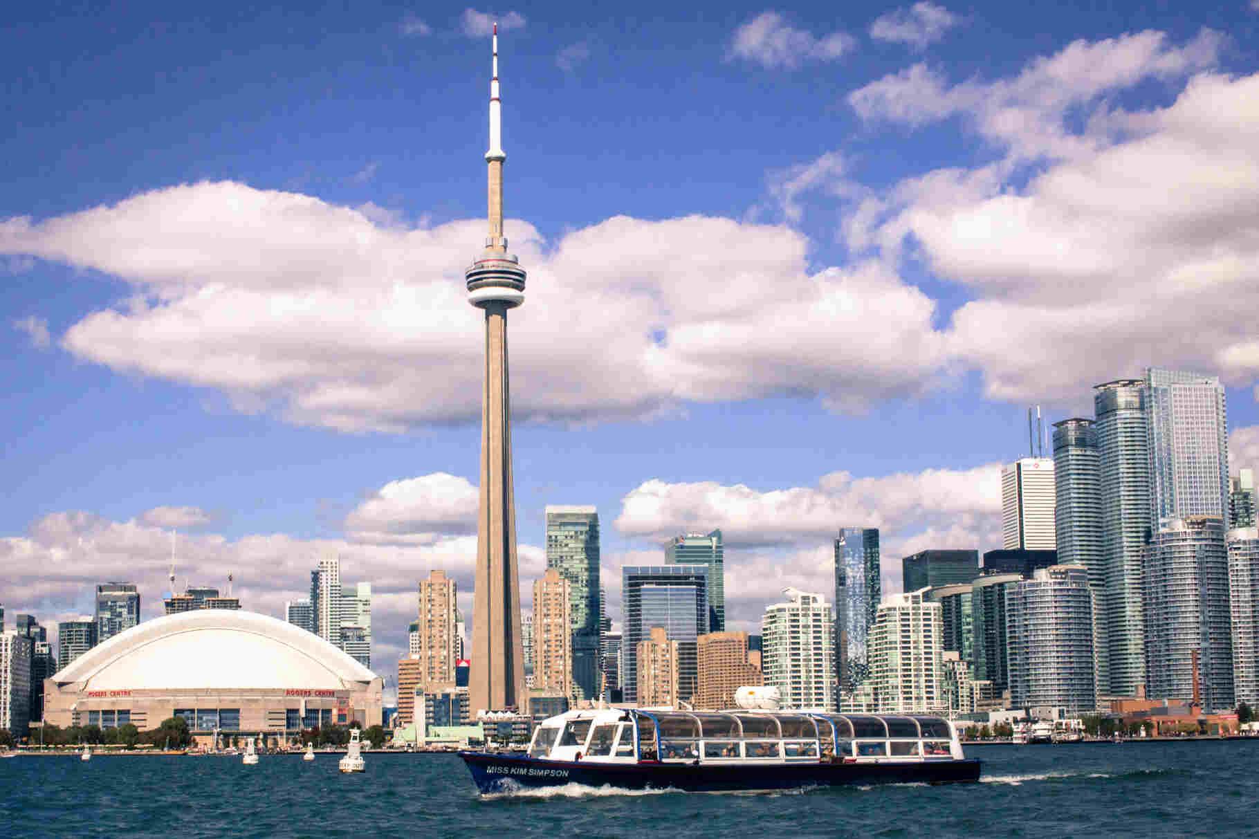 Best Toronto Small Group Tour.jpg
