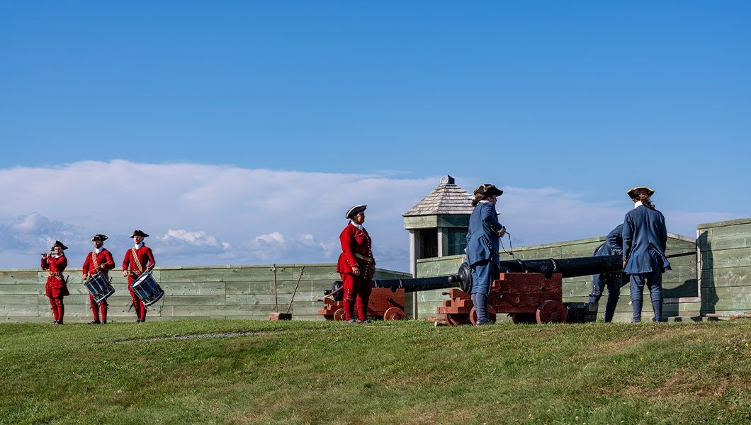 https://res.cloudinary.com/see-sight-tours/image/upload/v1745919972/strapi/Nova_Scotia_Fortress_of_Louisbourg_d6f1d5fda3.jpg