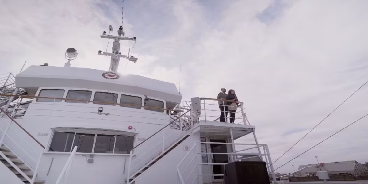 feature product image