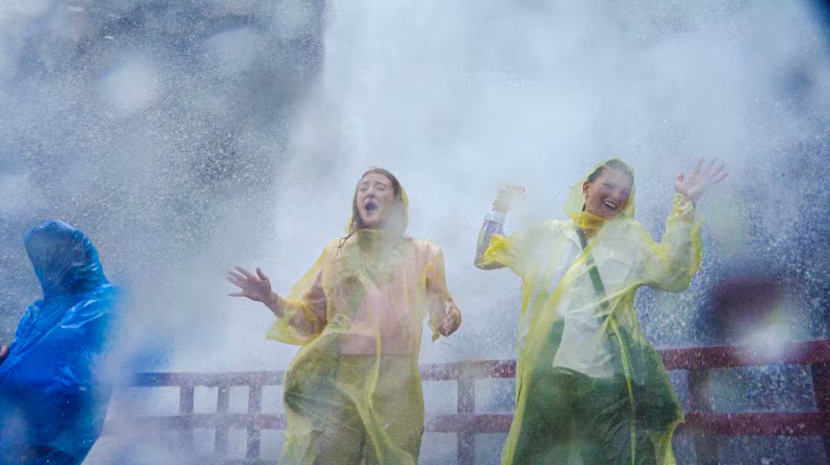 Peoplle enjoying Best of Niagara Falls USA.jpg