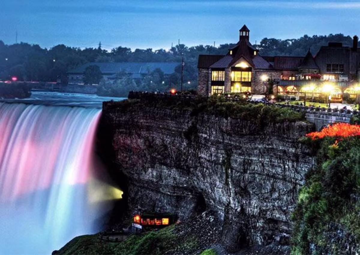 Day and Night Combo Tour of Niagara Falls, Canada