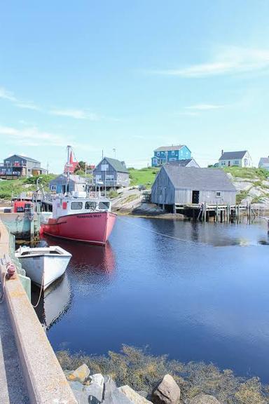 Kari Roth enjoying Best of Halifax Tour including Peggy's Cove 2025-09-30 1